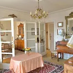 Prestigious Parisian Vintage